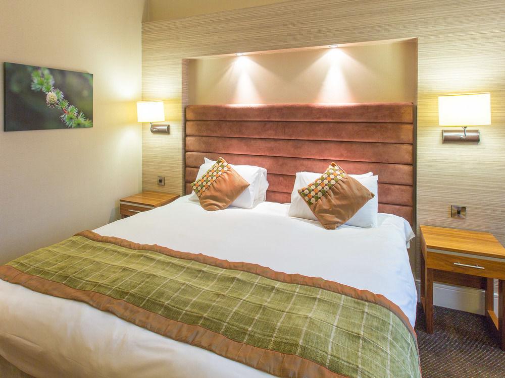 Brockworth Delta Hotels By Marriott Cheltenham Chase מראה חיצוני תמונה