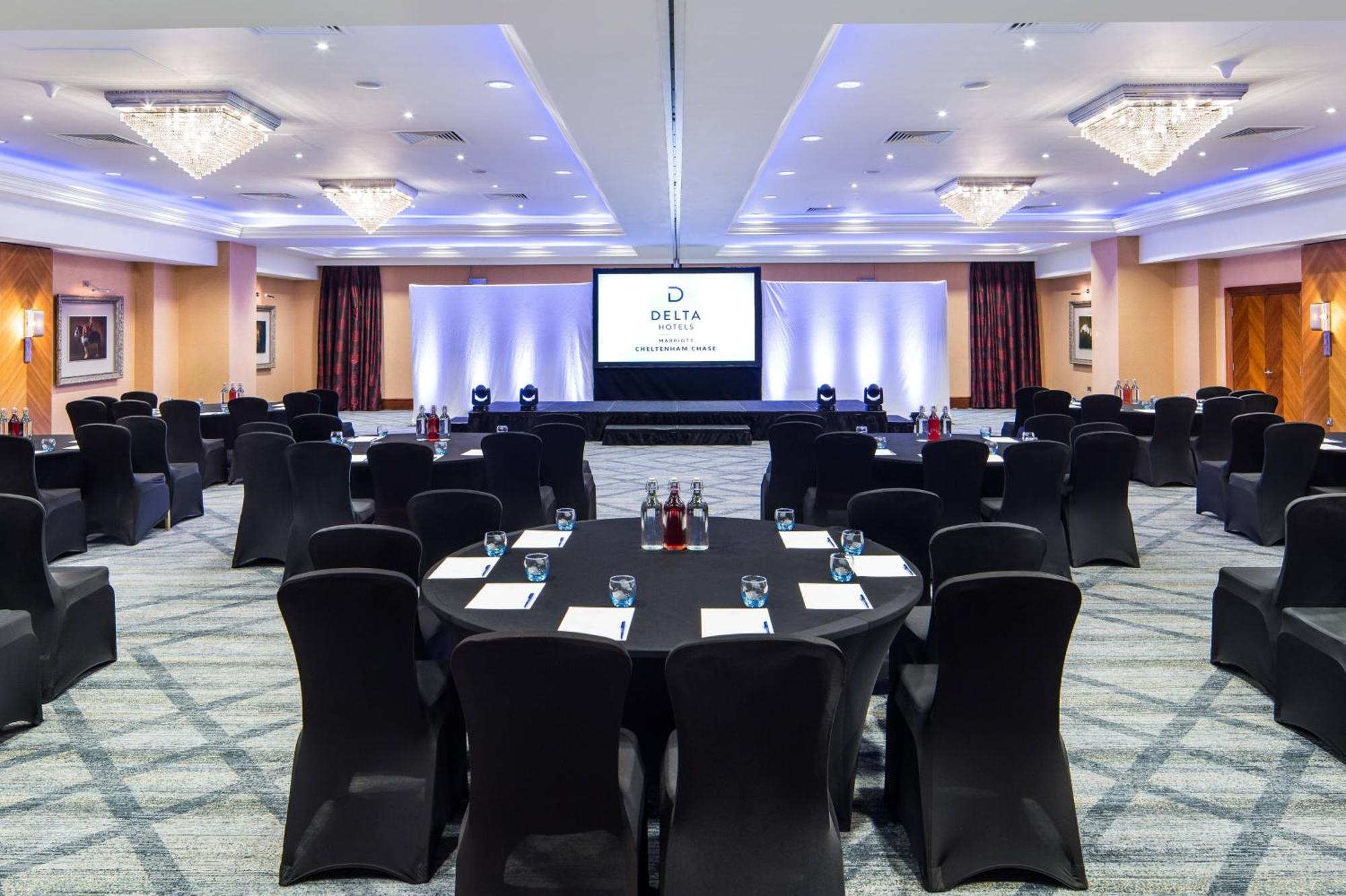 Brockworth Delta Hotels By Marriott Cheltenham Chase מראה חיצוני תמונה